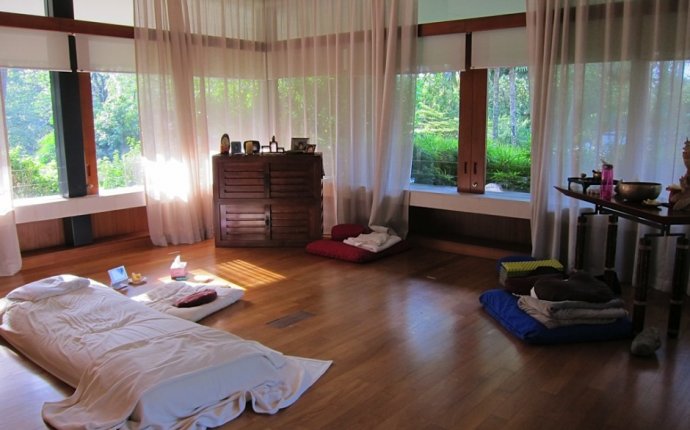 Feng shui meditation room ideas : Comfortable Meditation Room